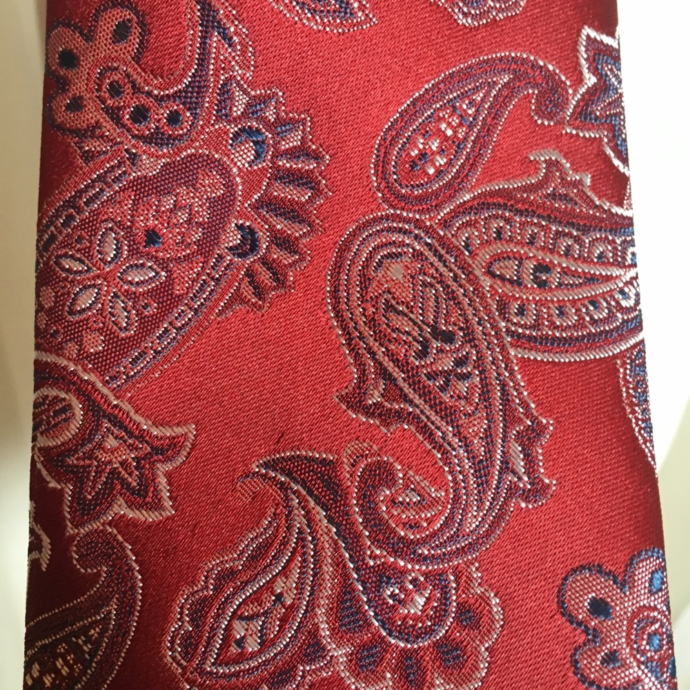 Wembley Red Paisley Pattern Tie